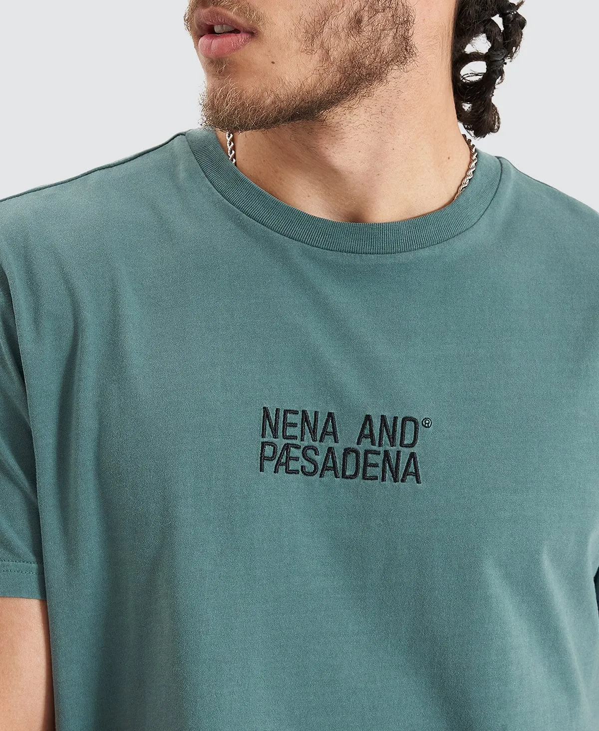 Blockade Dual Curved Tee Pigment Silver Pine