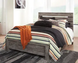 Cazenfeld Contemporary Master Bedroom Queen Panel Rails