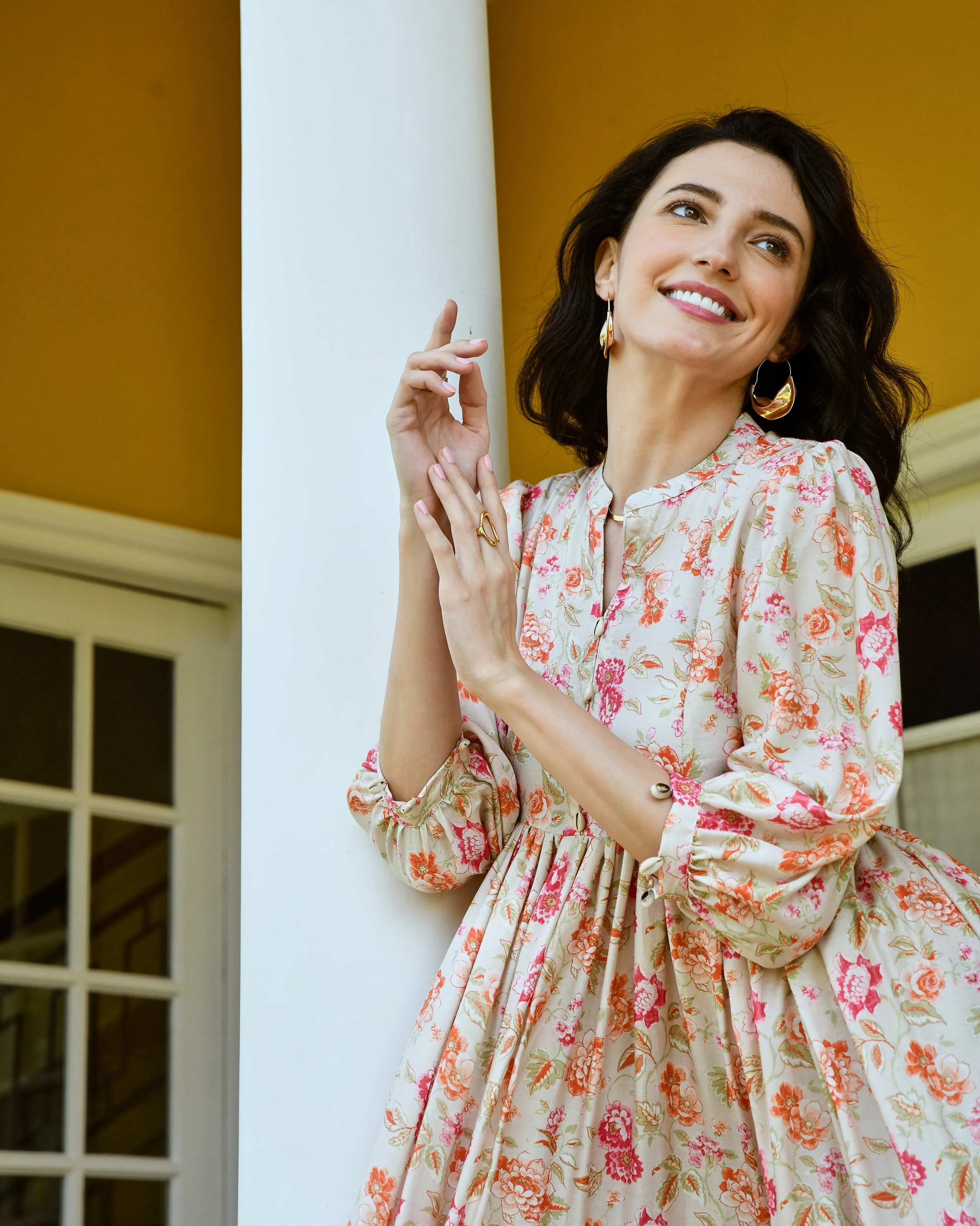 CREAM FLORAL FIT & FLARED DRESS