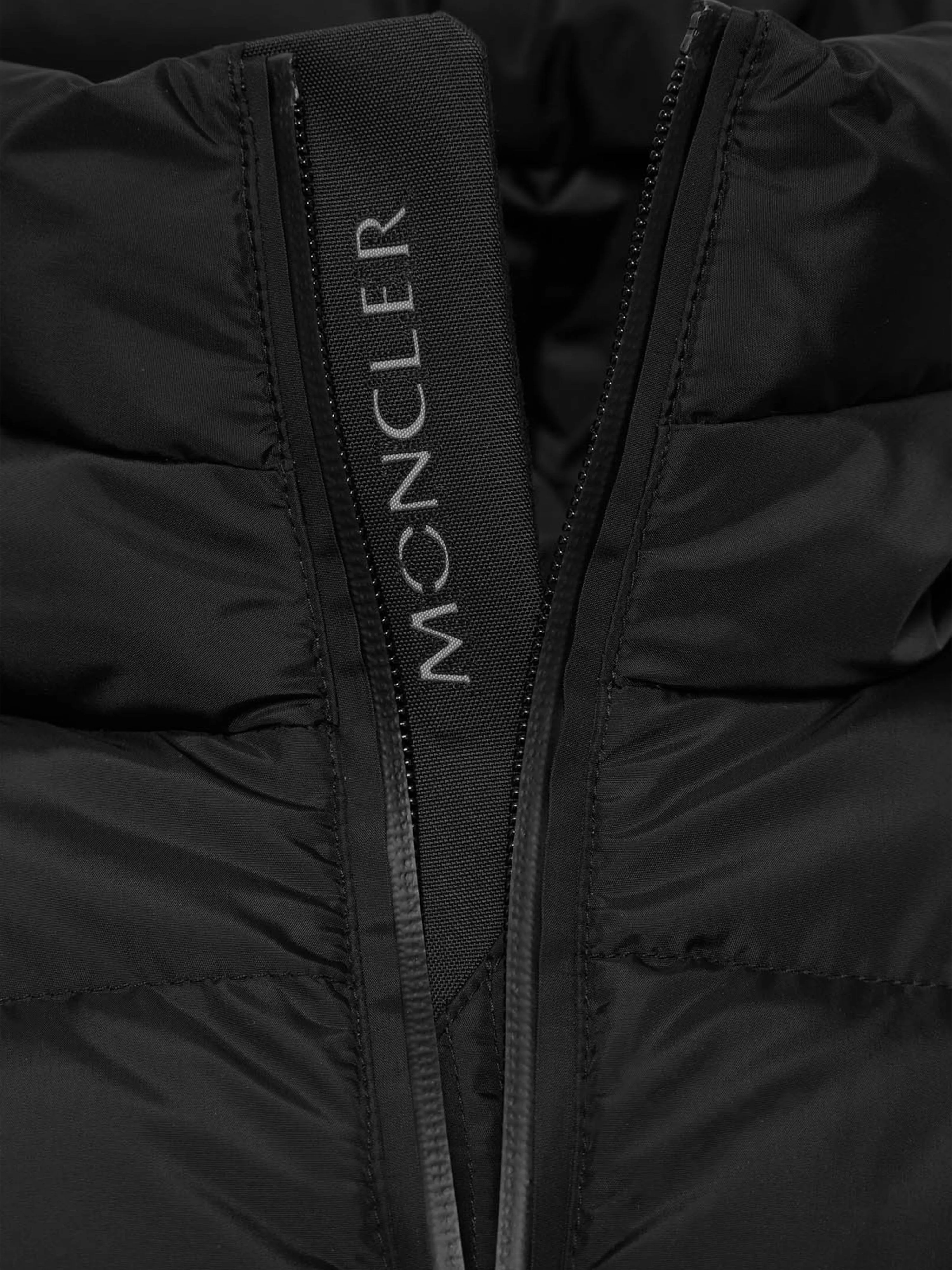 Moncler Enfant Moncler Grenoble Boys Down Padded Staffal Ski Jacket
