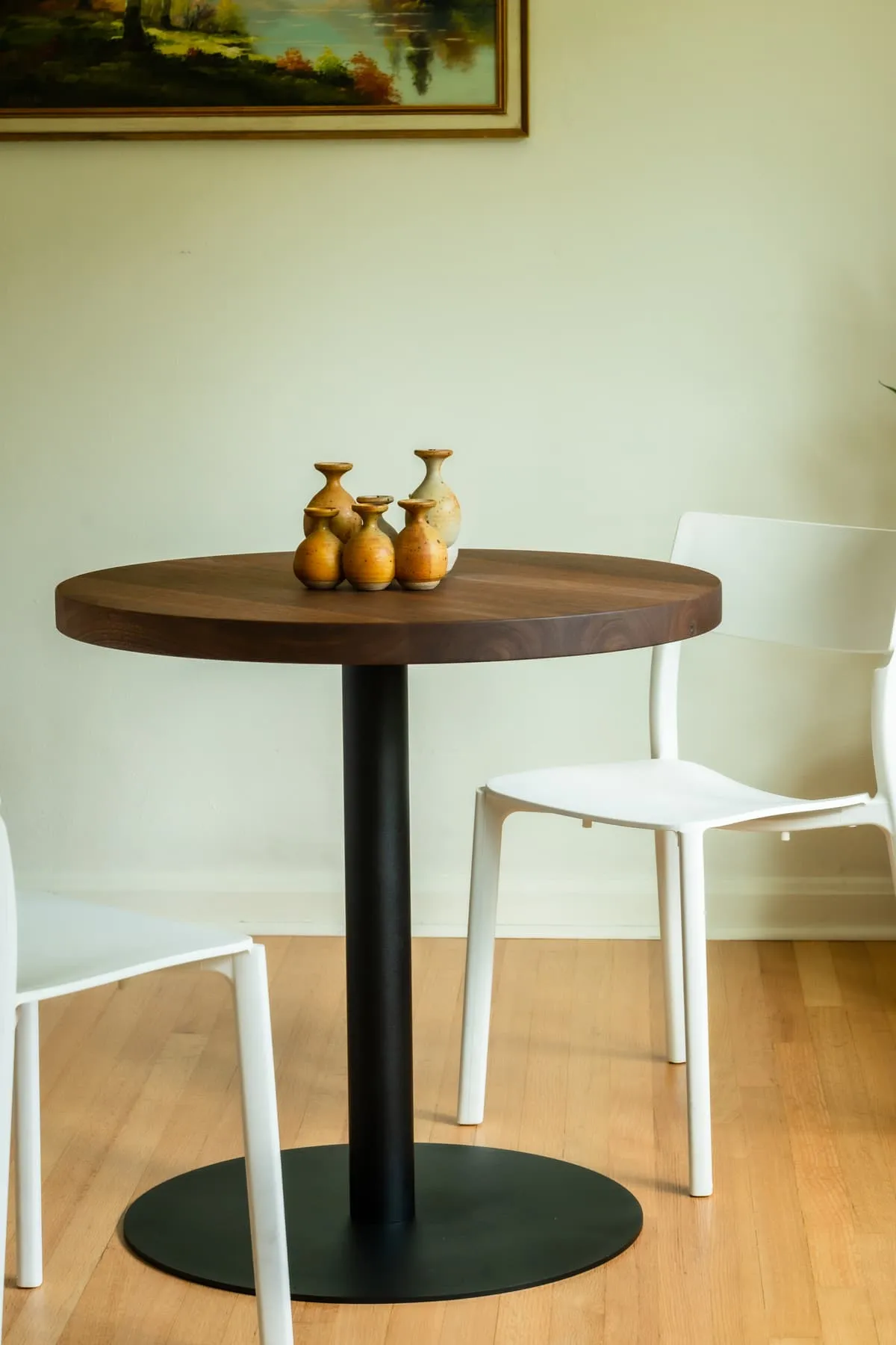 Round Pedestal Table - Bundle